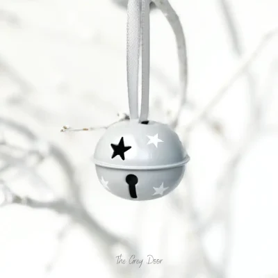 Pack of 6 Grey And White Bells