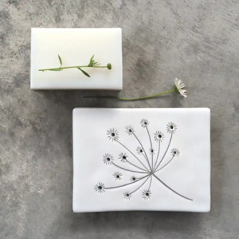 Porcelain Soap stand With Cow Parsley Design